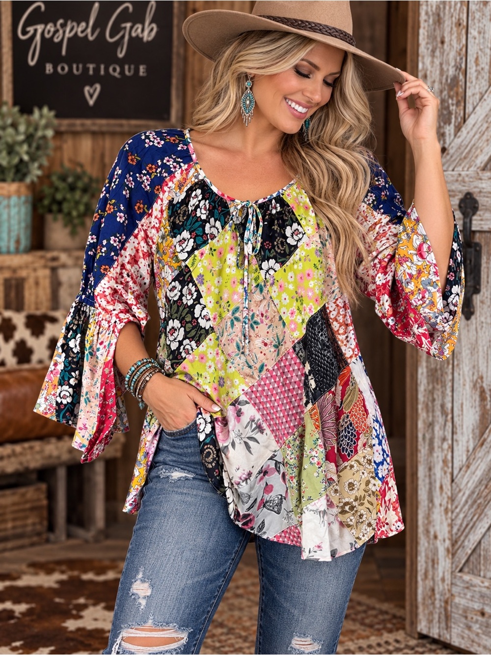 Young Threads Patchwork Floral Bell Sleeve Boho Tunic Top Size L NWT